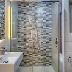 Apartament Live The Island Life,2br In The Heart Of Bugibba By 360 Estates *