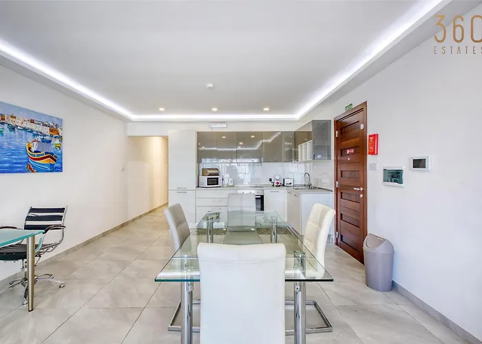 Apartament Live The Island Life,2br In The Heart Of Bugibba By 360 Estates *