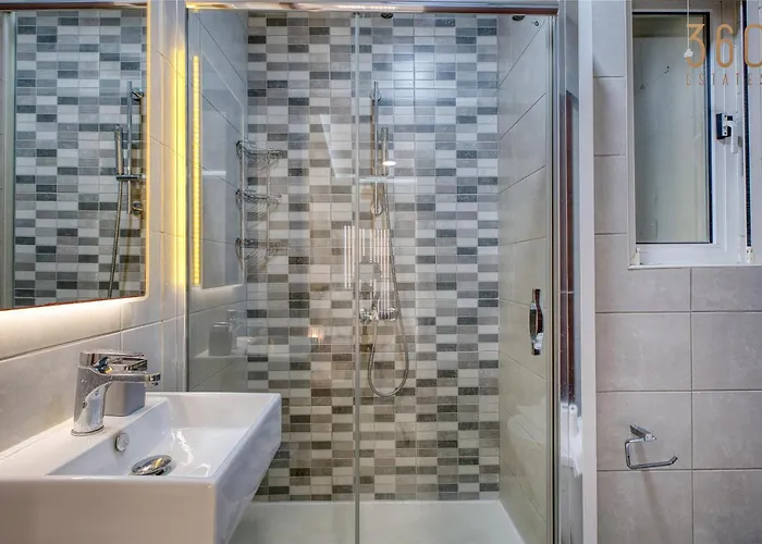 Apartament Live The Island Life,2br In The Heart Of Bugibba By 360 Estates *