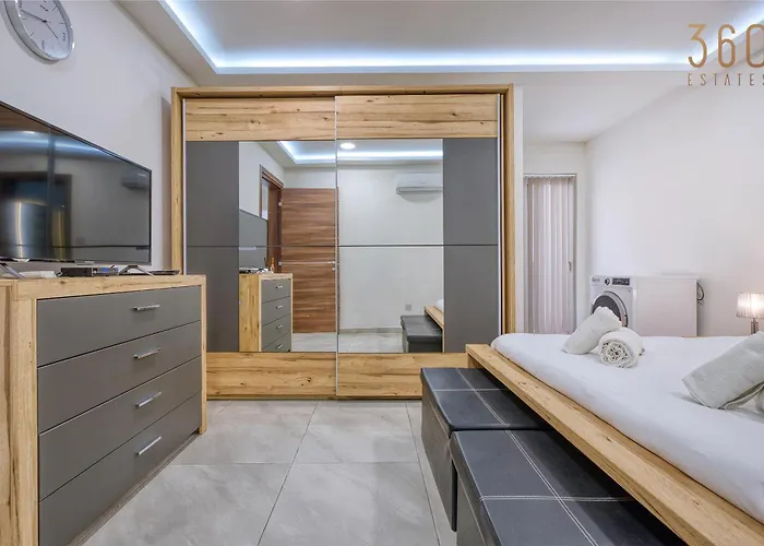 Live The Island Life,2br In The Heart Of Bugibba By 360 Estates St Paul's Bay