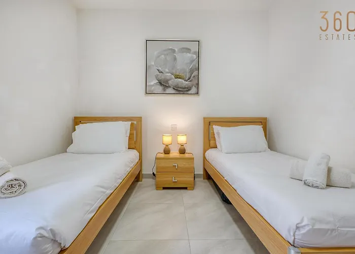 Live The Island Life,2br In The Heart Of Bugibba By 360 Estates