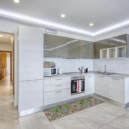 Live The Island Life,2br In The Heart Of Bugibba By 360 Estates * סיינט פול ביי