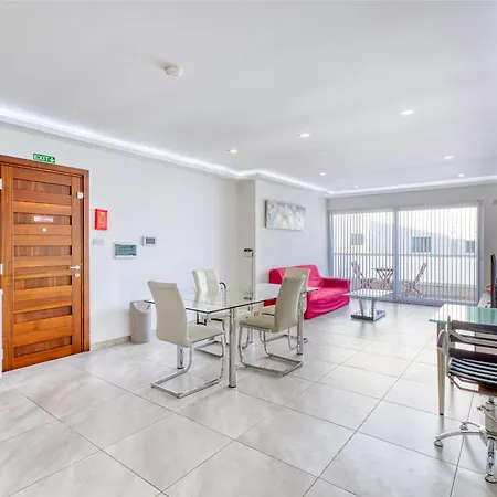 Live The Island Life,2br In The Heart Of Bugibba By 360 Estates * סיינט פול ביי