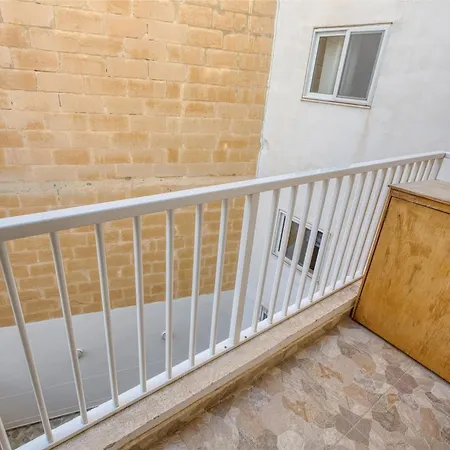 Live The Island Life,2br In The Heart Of Bugibba By 360 Estates